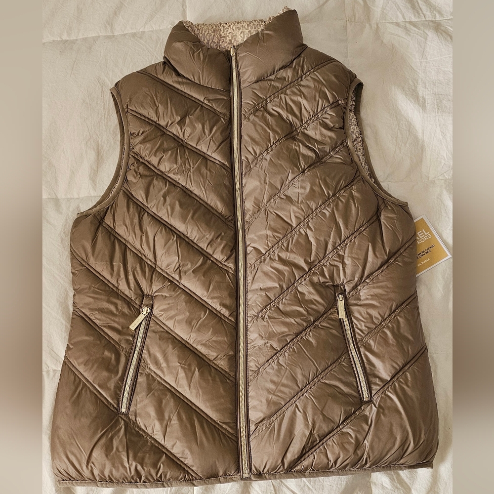 Michael Kors Women's Reversible Lightweight Quilted Vest, Size M, NWT